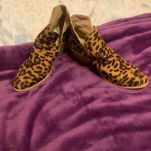 Cute fall ankle boots!